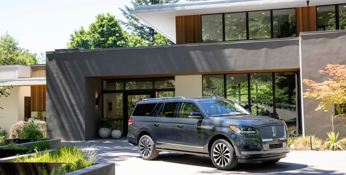 10 Reasons to Buy a 2024 Lincoln Navigator