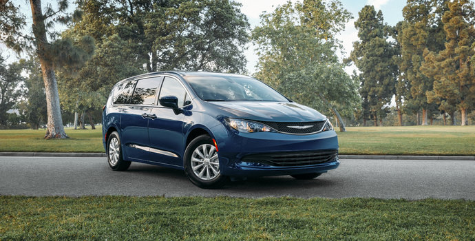 5 Tips for Finding the Best Pre-Owned Minivan for Your Family