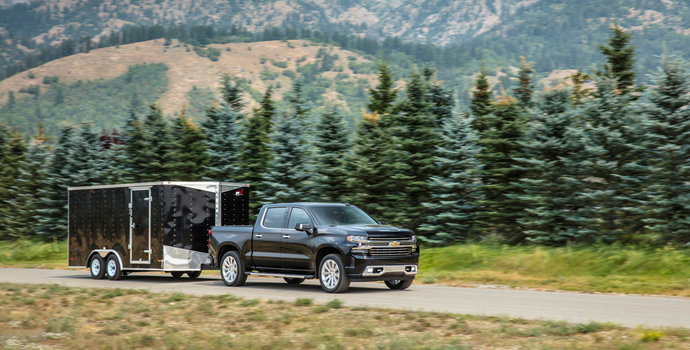 2025 Chevrolet Silverado and 2025 GMC Sierra Towing Guide