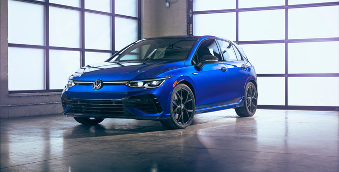 2024 Volkswagen Golf R: A High-Performance Hatchback with German Precision