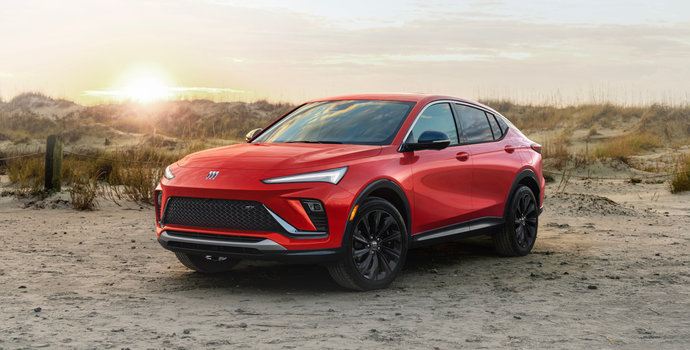 Comparing the 2025 Buick Encore GX with the 2025 Buick Envista - Which Compact Buick SUV is Right for You?