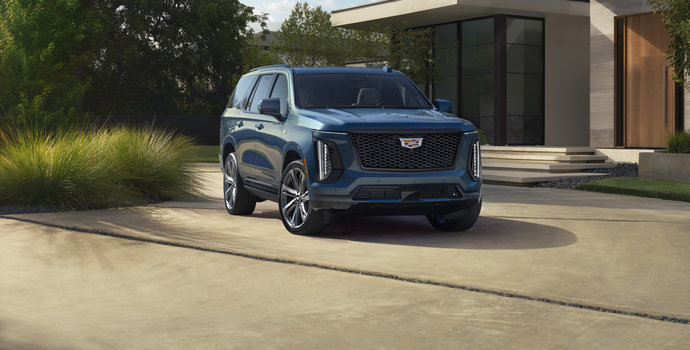 Understanding the Differences Between the Redesigned 2025 Cadillac Escalade and Escalade ESV