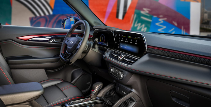 How to Use the Different Connectivity Features of the 2025 Chevrolet Trailblazer