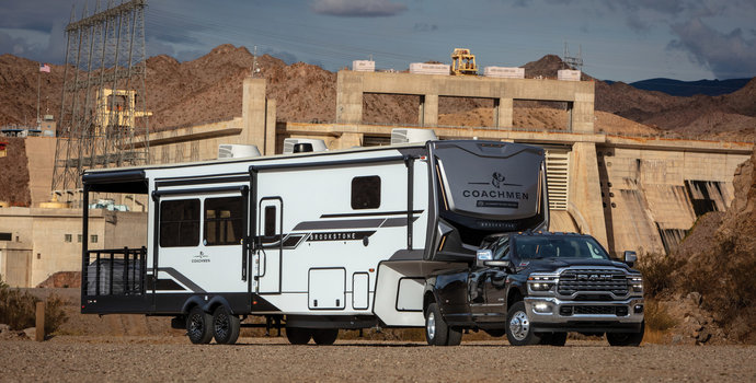 Which 2025 Ram Trucks Can Handle Fifth-Wheel Towing?