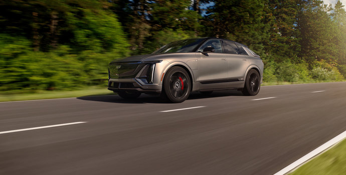 Complete 2026 Cadillac LYRIQ-V Specs and Performance Guide