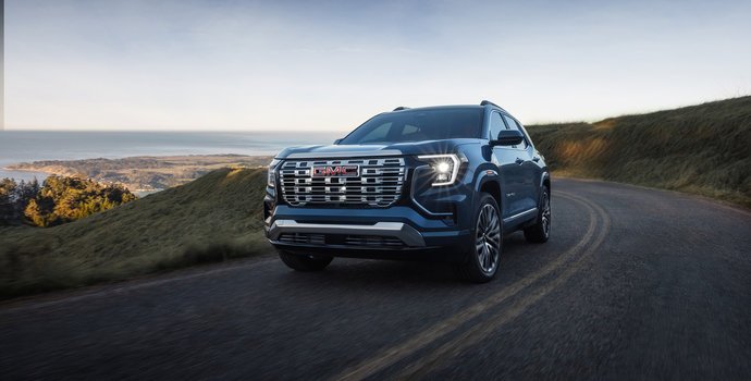 2026 GMC Terrain vs. 2026 Chevrolet Equinox: We Highlight the Key Differences to Know About
