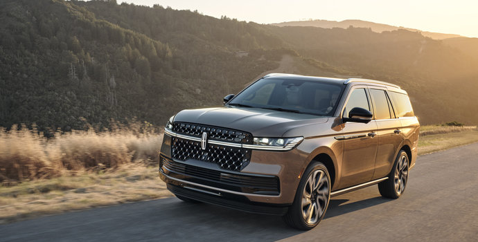 Key Features and Highlights of the 2025 Lincoln Navigator Black Label