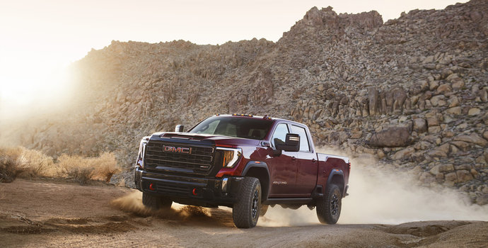 2026 GMC Sierra HD: Complete Towing Capacity and Buying Guide for Toronto Drivers