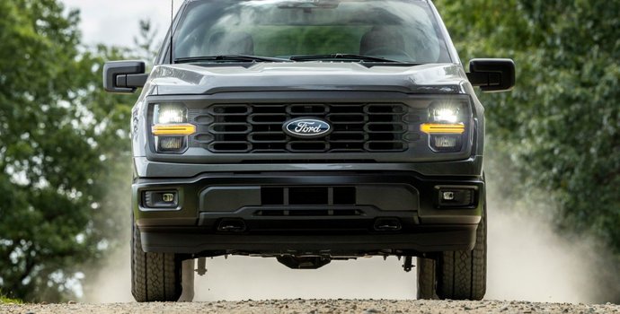 Comparing the 2026 Ford F-150 STX to Other F-150 Trims