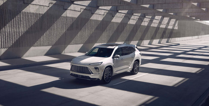 How the 2026 Buick Enclave handles a family road trip out of Toronto