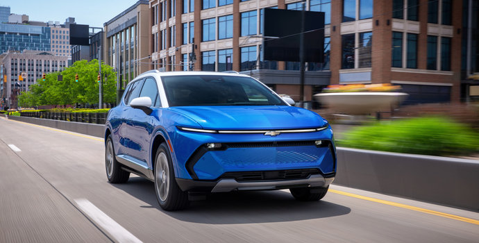 2026 Chevrolet Equinox vs Equinox EV: Which Costs Less to Own in Ontario?