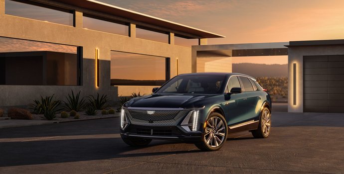 Fall Driving in a Cadillac EV: How Much Range Do LYRIQ, OPTIQ & VISTIQ Really Lose as Temperatures Drop?