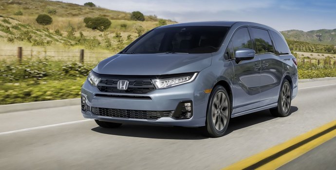 Honda Sensing in Ontario: How Standard Safety Tech Handles Deer, Wet Leaves & Fall Driving Around Orangeville