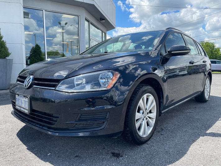 2016 Volkswagen GOLF SPORTWAGEN 1.8T Trendline 6sp at w/Tip Huge trunk