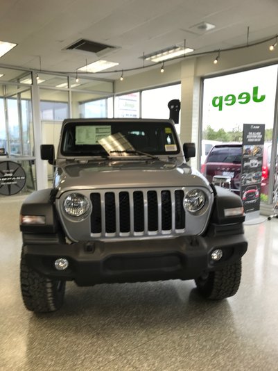 New 2020 Jeep Gladiator Sport 4x4 For Sale In Fredericton