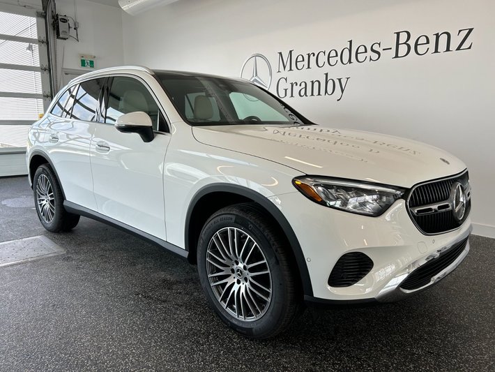 2024 Mercedes-Benz GLC 300 4Matic + Distronic + Toit Panoramique