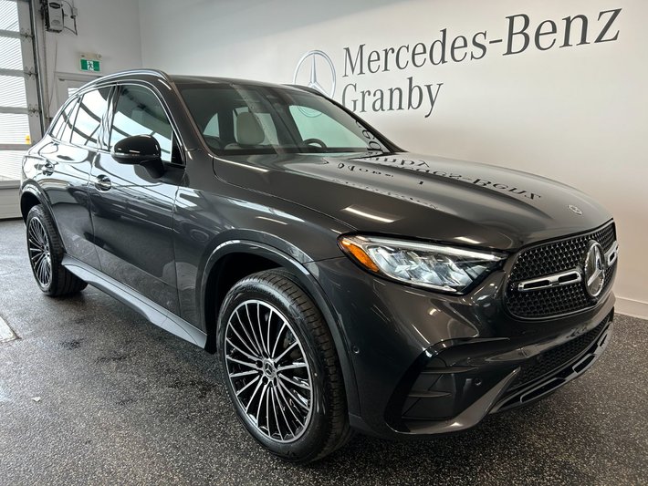 2025 Mercedes-Benz GLC 300 4Matic, AMG Line + Night Pack + Distronic