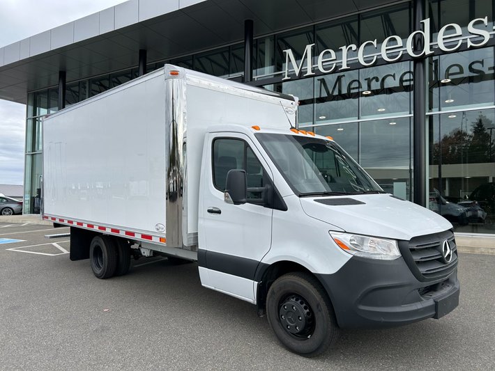 2024 Mercedes-Benz Sprinter Cab Chassis 4500, avec boite de 16 pieds, Diesel 170