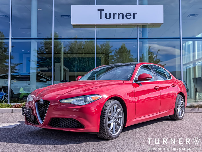 2017 Alfa Romeo GIULIA BASE DUAL SUNROOF / ALL WHEEL DRIVE / TURBO ENGINE