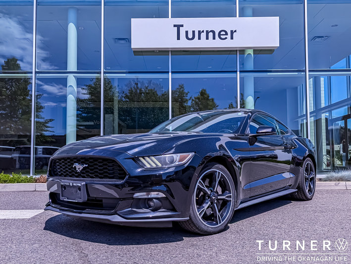 2016 Ford Mustang ECOBOOST PREMIUM 3M CLEAR COAT ON HOOD / MANUAL TRANSMISSION / TURBO BOOST GAUGES / REAR WHEEL DRIVE