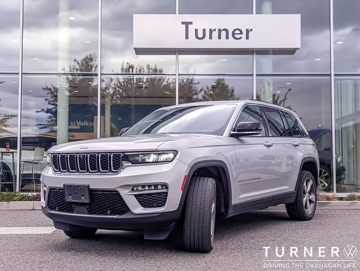 2022 Jeep Grand Cherokee LIMITED 3.6L V6 ENGINE / FOUR WHEEL DRIVE / ONLY 38,584KMS