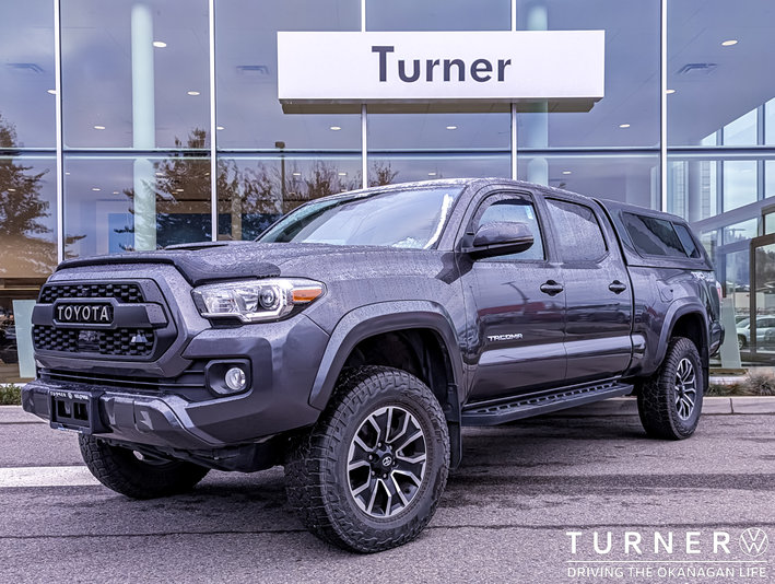 2022 Toyota Tacoma BASE HEATED SEATS / TOW HITCH / FOUR WHEEL DRIVE / V6 ENGINE