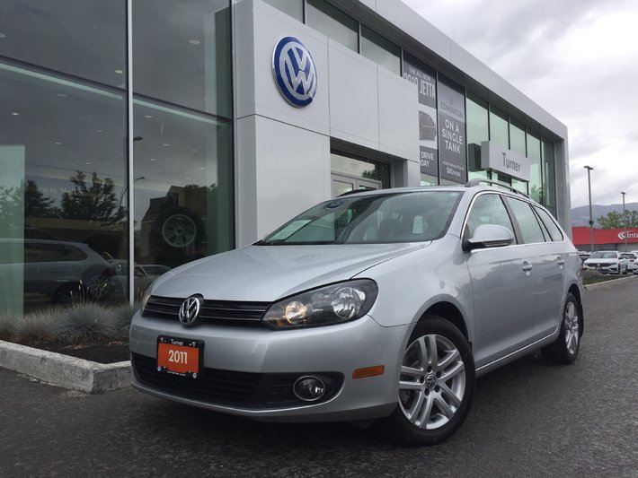 Used 11 Volkswagen Golf Wagon Diesel Highline W Navigation Low K Diesel Tdi Navigation For Sale 168 Turner Volkswagen