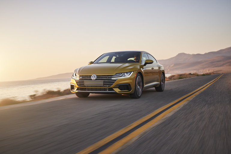 Coup d'œil sur les récents essais de la Volkswagen Arteon 2019