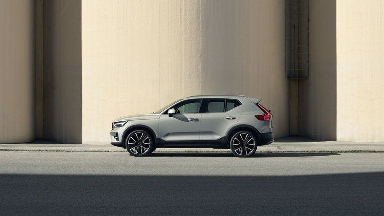 Exploring the Unique Features of the 2024 Volvo XC40