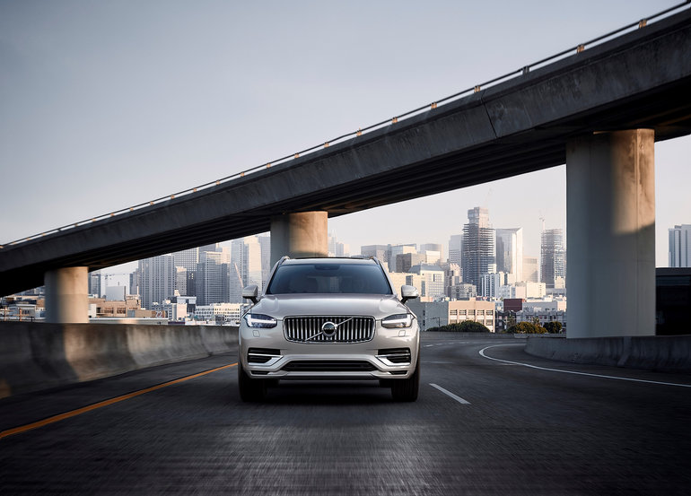 2021 Volvo XC90 Features and Pricing Overview
