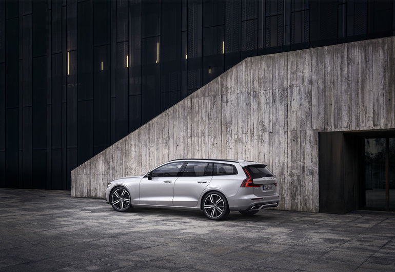 The new Volvo S60 and V60 Recharge models