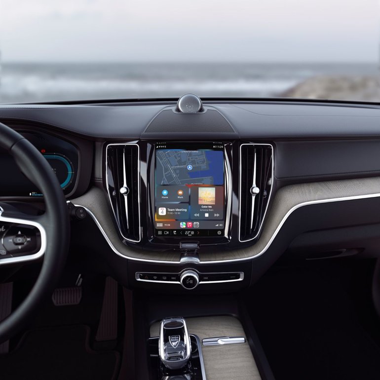 Volvo Brings Apple CarPlay to Google Built In