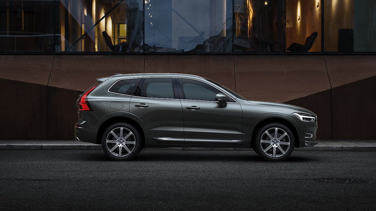 IIHS ranks pre-owned Volvo S60 and XC60 on Best Used Vehicles for Teens ranking