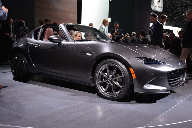 More info and pictures about the 2017 Mazda MX-5 RF