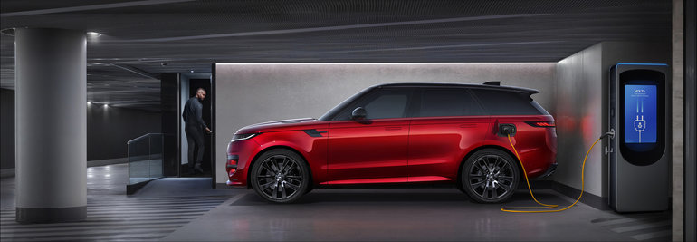 Three impressive new features of the 2023 Range Rover Sport