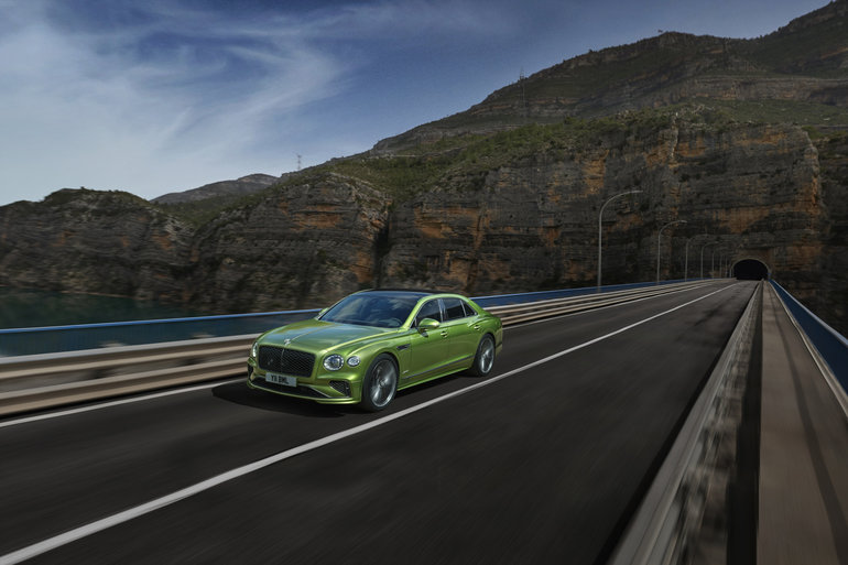 Le groupe motopropulseur hybride ultra performant de la nouvelle Bentley Flying Spur : Tout ce qu'il faut savoir