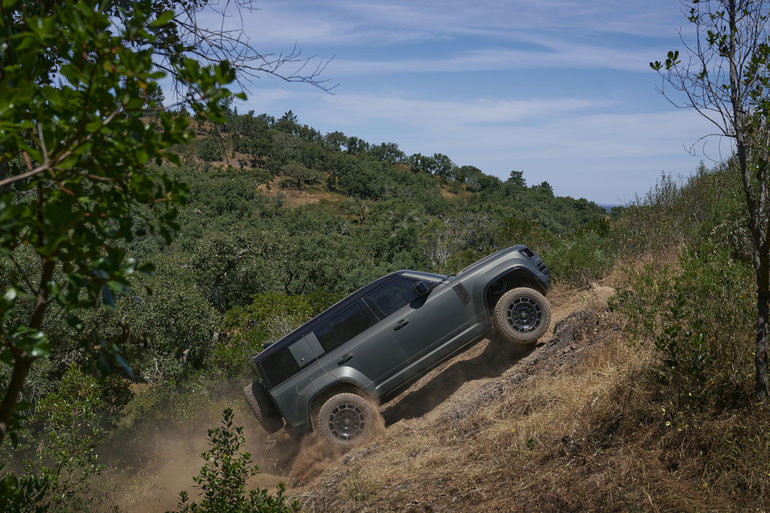 Land Rover Off-Road Driving Experience: Adventure Awaits