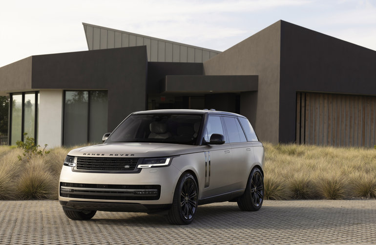 The Art of Arrival: How Range Rover's Design Philosophy Makes a Statement