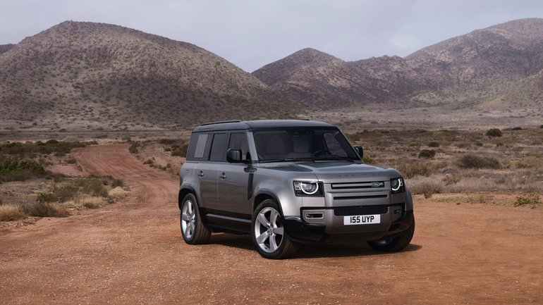 Configuring Your Defender 110: How Curated Accessory Packs Turn a Stock 4x4 Into a Weekend-Ready Machine