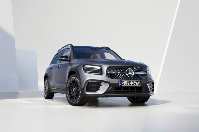 Choosing Between the 2024 Mercedes-Benz EQB and GLB