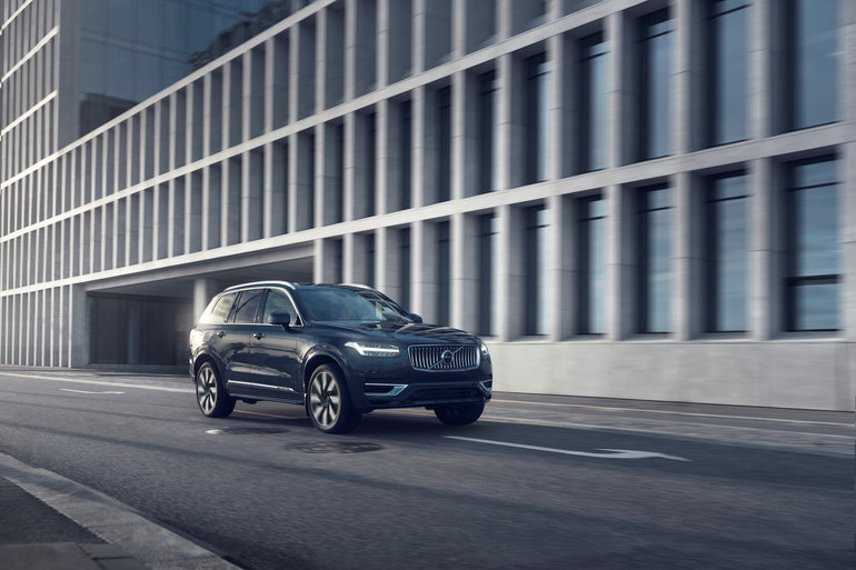 Redéfinir le luxe et la sécurité : Gros plan sur le Volvo XC90 2023