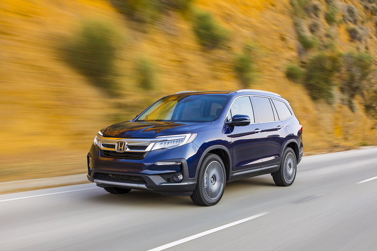 Top 5 des incontournables à conserver en voiture