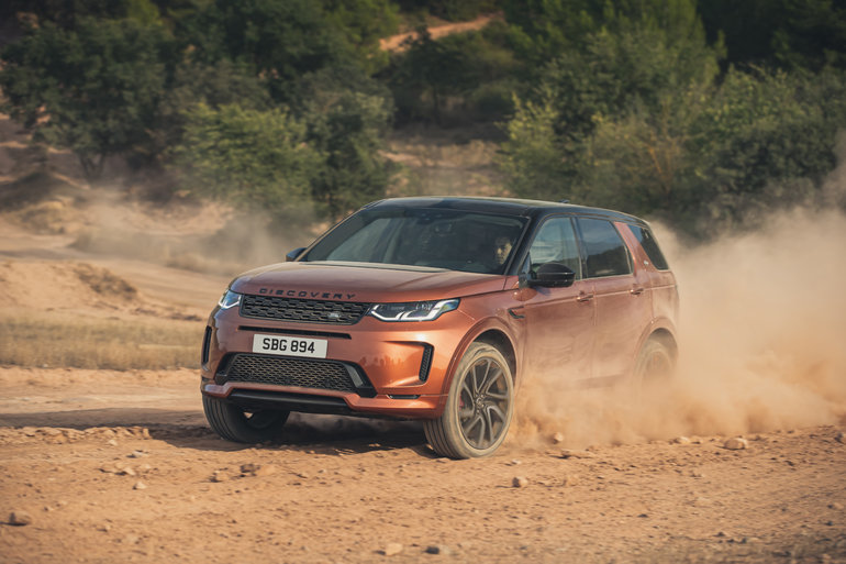 Three Ways the 2024 Land Rover Discovery Sport Masters Winter Driving