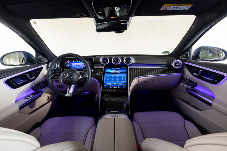 Understanding Mercedes-Benz's ECO Assist: A Deep Dive into Efficient Driving