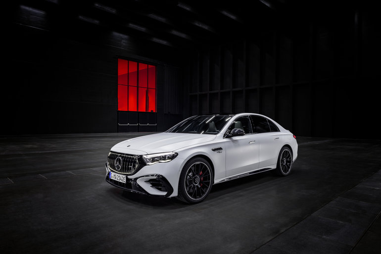 Mercedes-Benz Canada Launches 2025 AMG E 53 Plug-In Hybrid