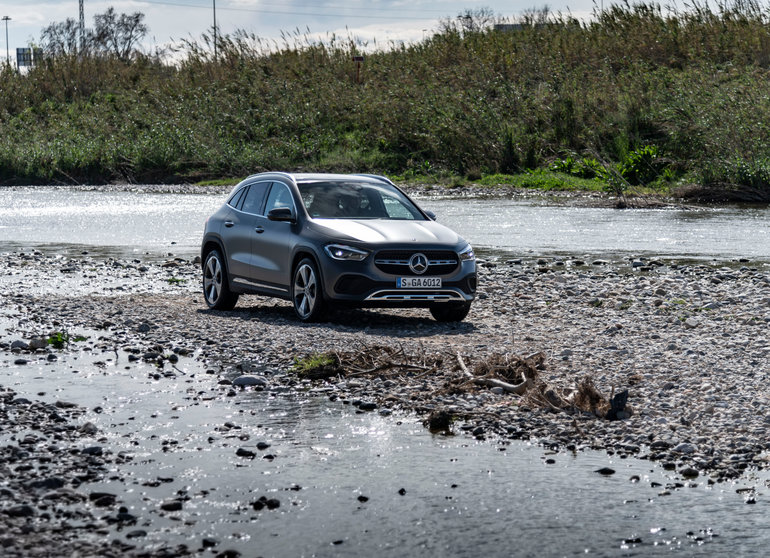 The 2025 Mercedes-Benz GLA SUV: A Harmonious Blend of Luxury and Urban Agility