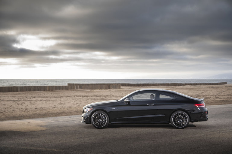 2021 Mercedes-Benz C-Class Coupe vs BMW 4 Series: dominant!