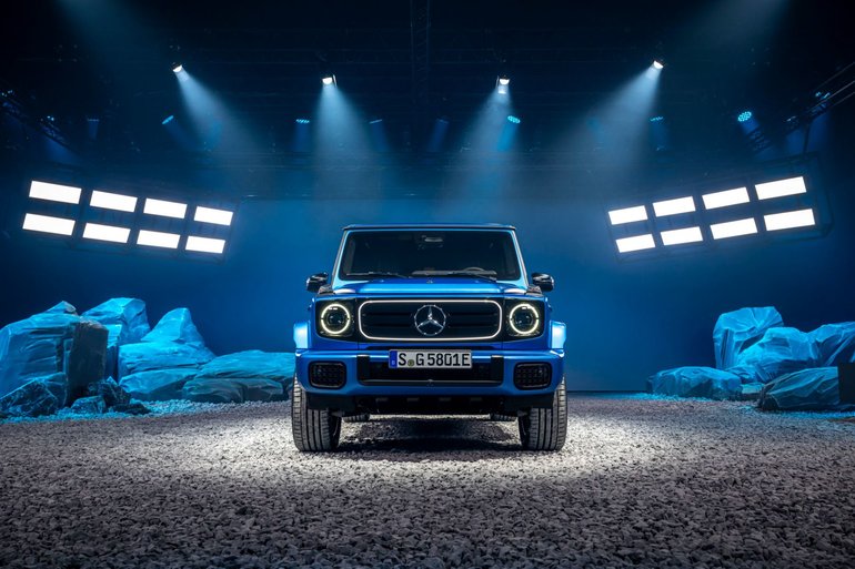 « Tank Turns » et capots transparents : 5 caractéristiques remarquables du Mercedes-Benz G 580 électrique