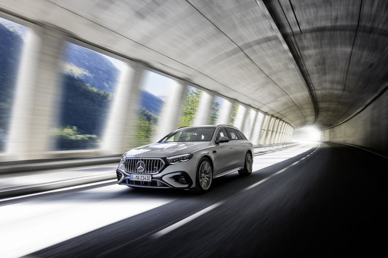 La familiale sans compromis : la familiale Mercedes-AMG E 53 HYBRIDE 2026 allie performance et praticité
