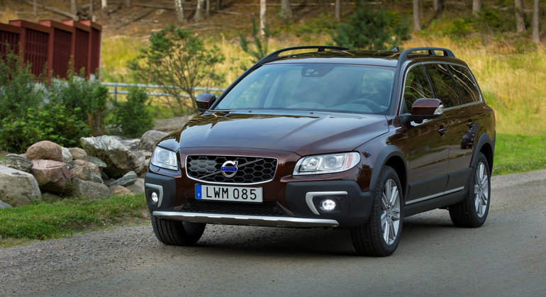 Why You Should Buy a Pre-Owned Volvo XC70